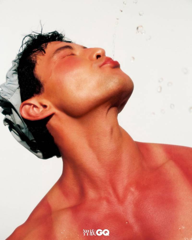 현재 난리난 중국 GQ 열사병 주제 화보.JPG (후방) | 인스티즈