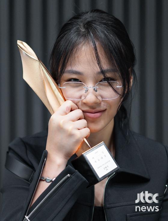 [정보/소식] [백상인터뷰] '비비' 김형서 "방구석 찌질이, 신인상 배우로 환생한 기분" | 인스티즈