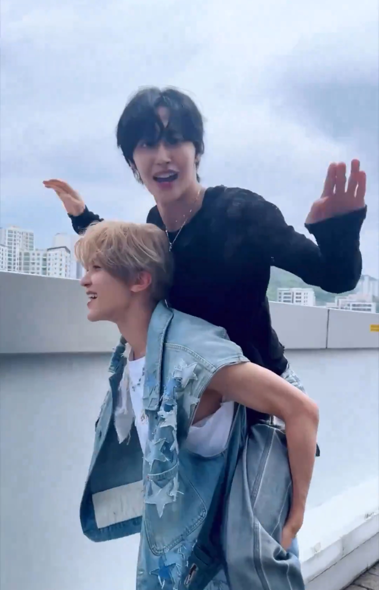 [잡담] 라이즈 어부바짤 진짜 많넼ㅋㅋㅋㅋㅋㅋㅋㅋ | 인스티즈