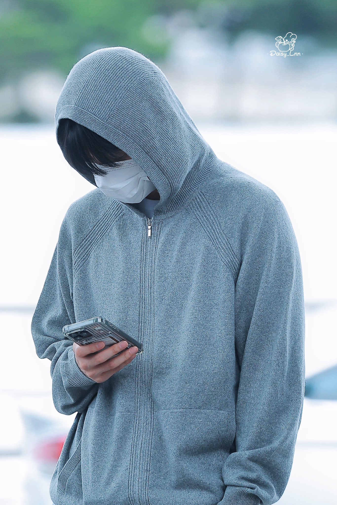 [잡담] 오늘 공항 백현이 넘 조아🐶🤍 | 인스티즈