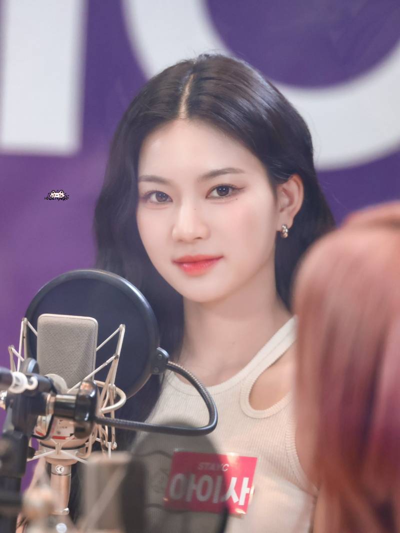 최근 메이크업 샵 바꼈다는 스테이씨 아이사 근황.jpg | 인스티즈