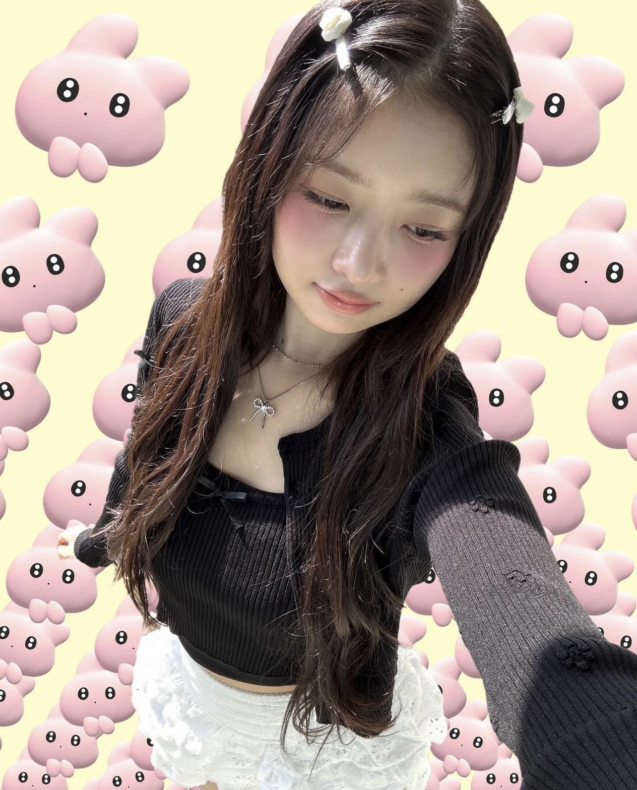 [잡담] 레이 이사진 캐릭터 이름이있는건가? 아님 저런 패턴있는 배경 어디서구해ㅠ? | 인스티즈