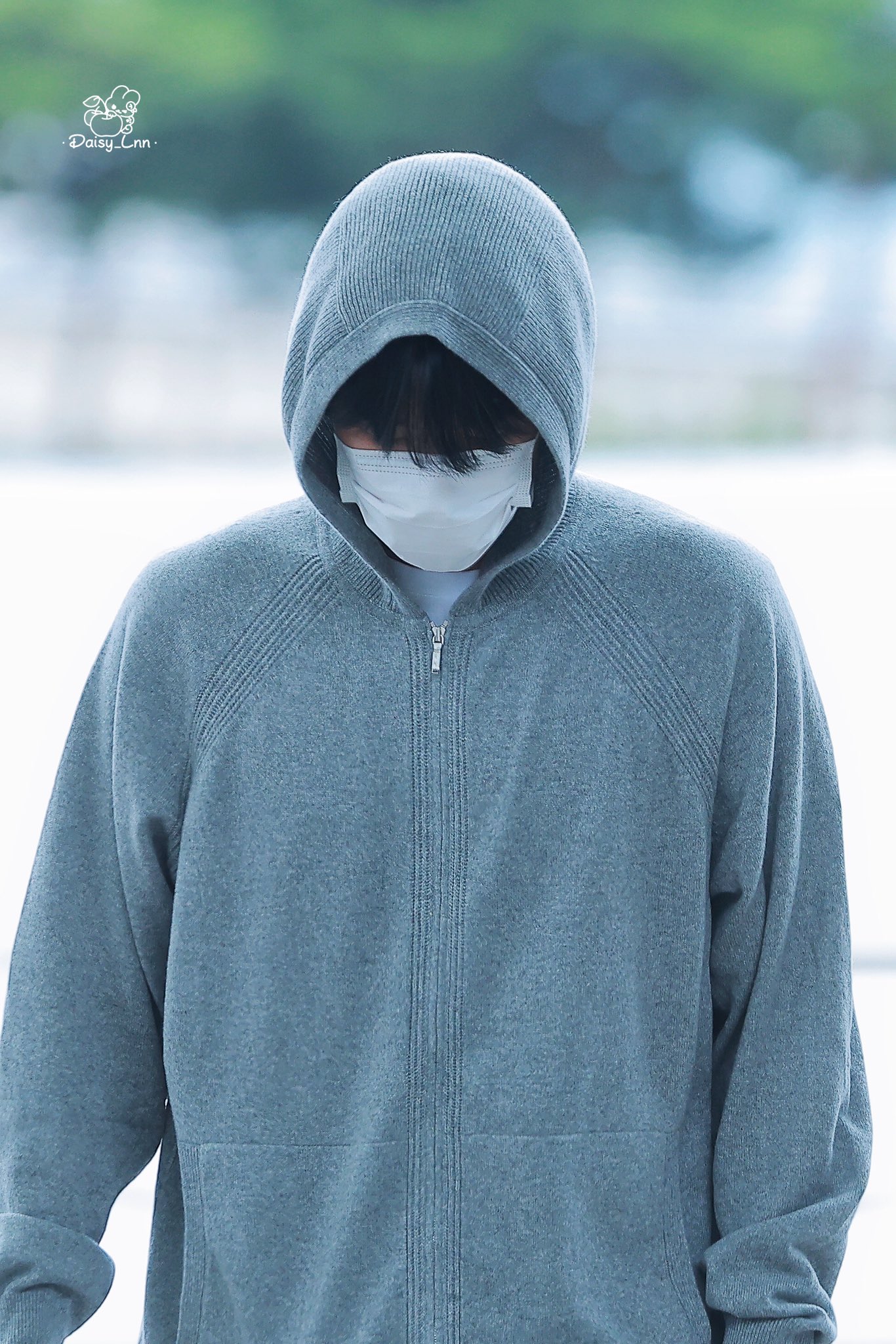 [잡담] 오늘 공항 백현이 넘 조아🐶🤍 | 인스티즈