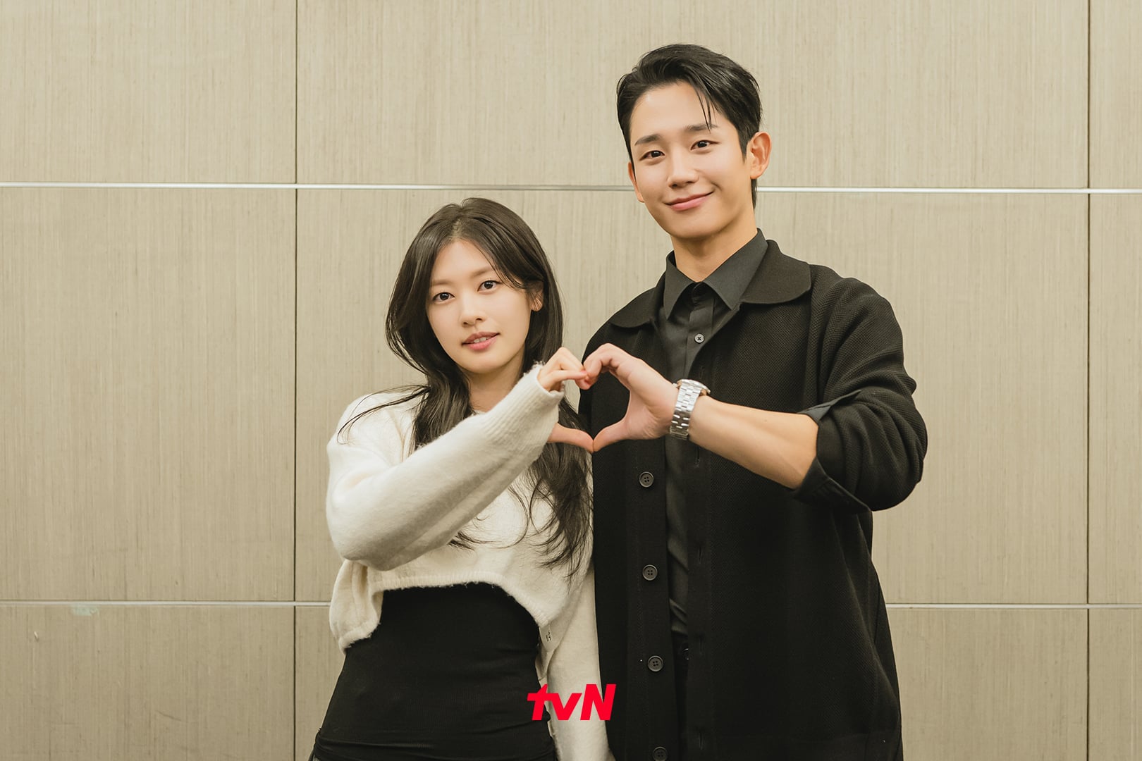[잡담] 정해인 정소민 키차이 꽤 나는구나 | 인스티즈