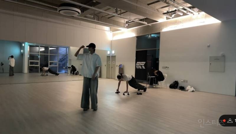 라방 시간 레전드 찍은 남돌.jpg | 인스티즈