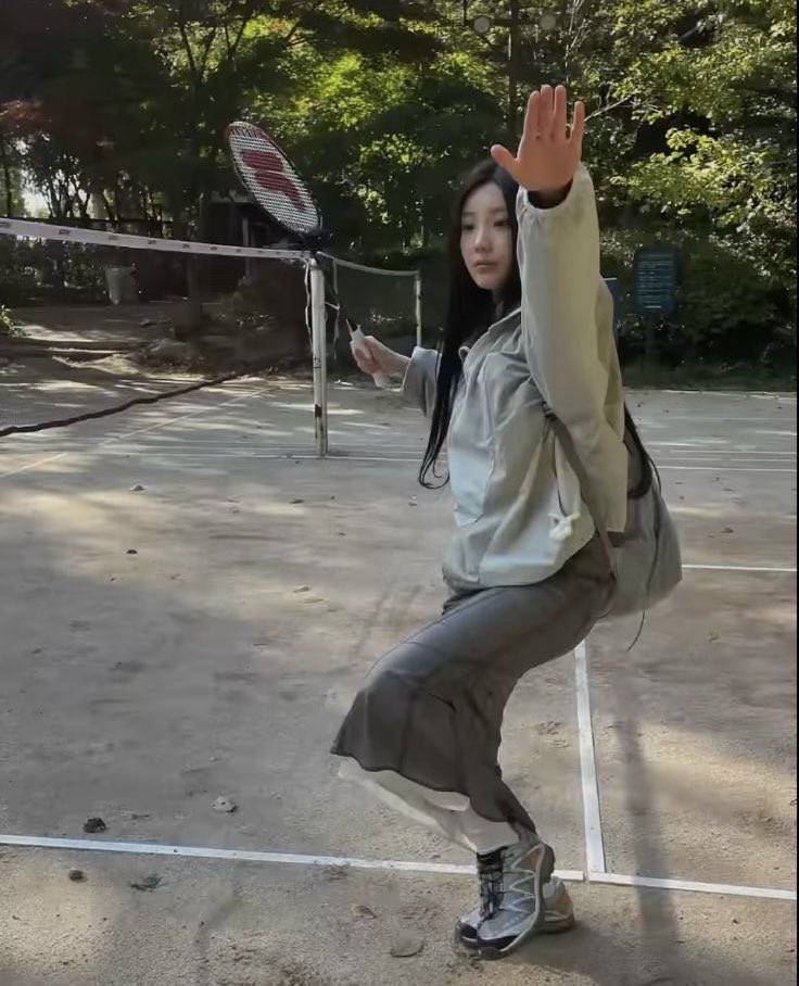 07년생 셀카 스타일 보여주는 아일릿 원희 | 인스티즈