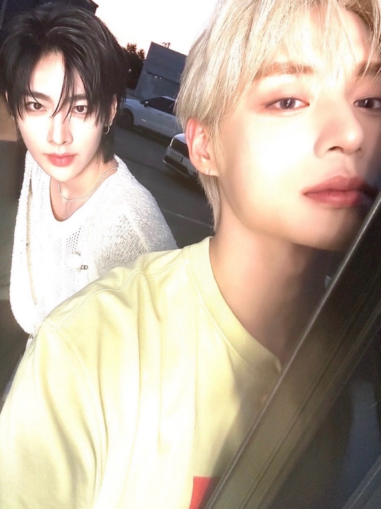 [잡담] 와 김지웅 염색 한 거 ㄹㅇ잘생겼네 | 인스티즈