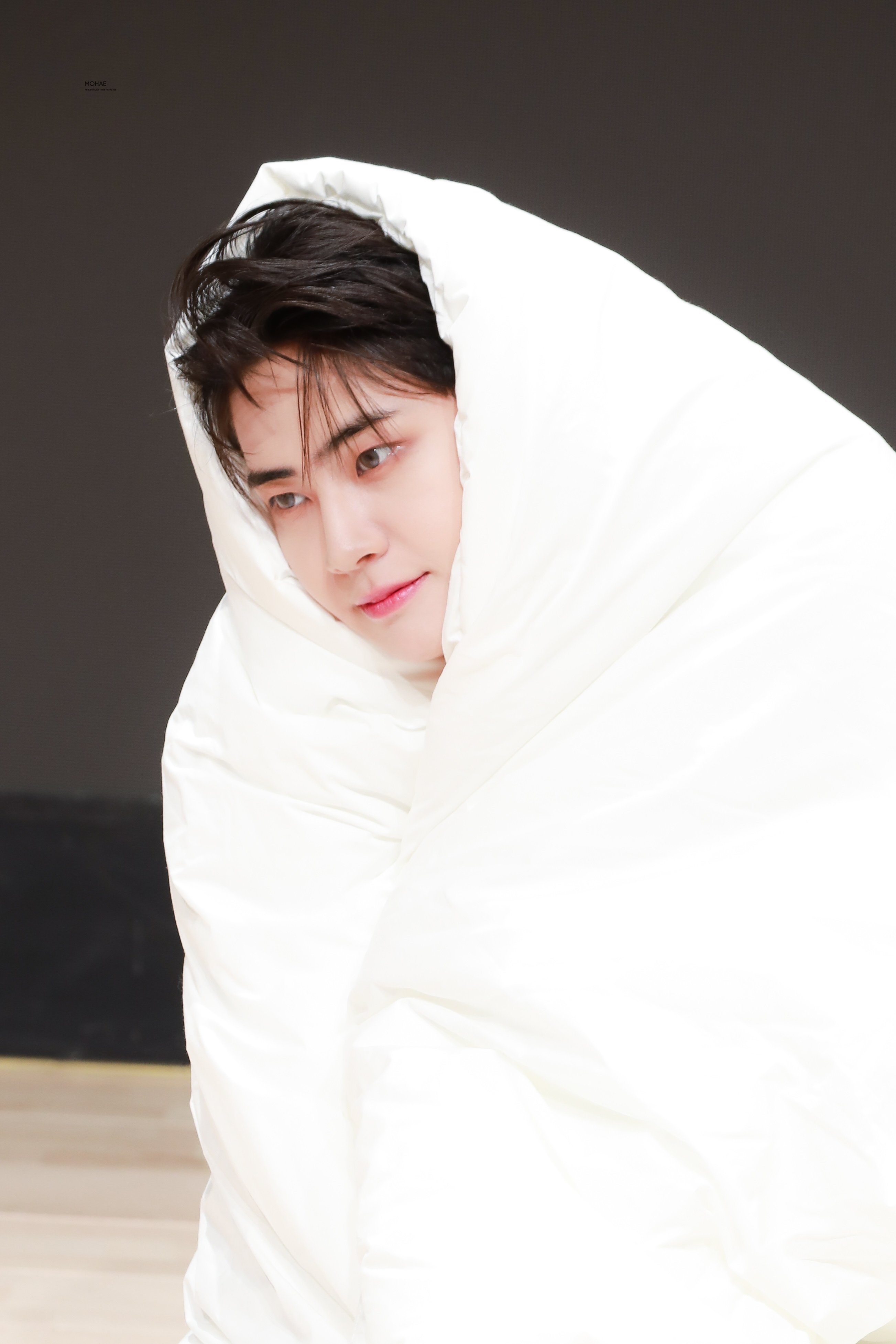 팬싸에서 무려 5년만에 이불템 다시 한 이진혁 | 인스티즈