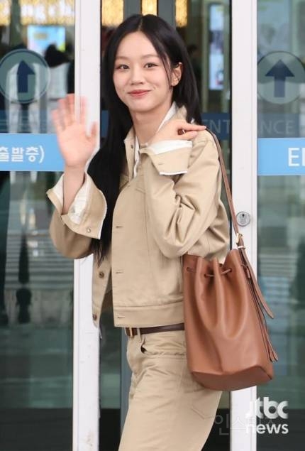 이혜리·박세완, 설렘 가득한 뉴욕 출국길 | 인스티즈