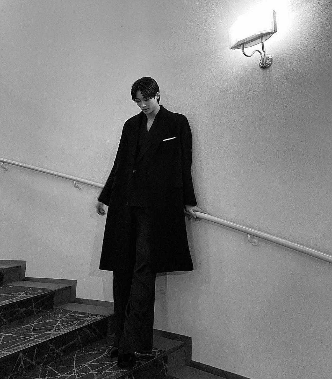 [잡담] 구라 안 치고 마네킹보다 더 마네킹 같은 변우석 | 인스티즈