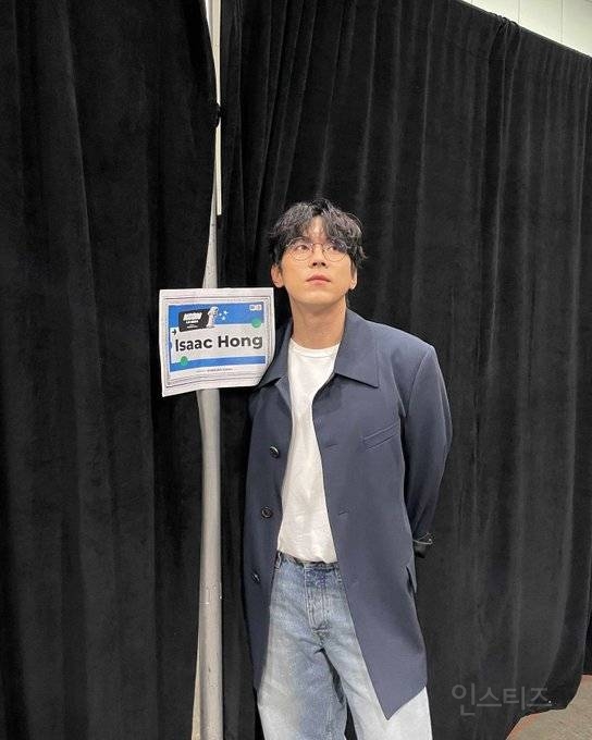 케이콘 가서 영어로 팬들 홀린 가수 | 인스티즈