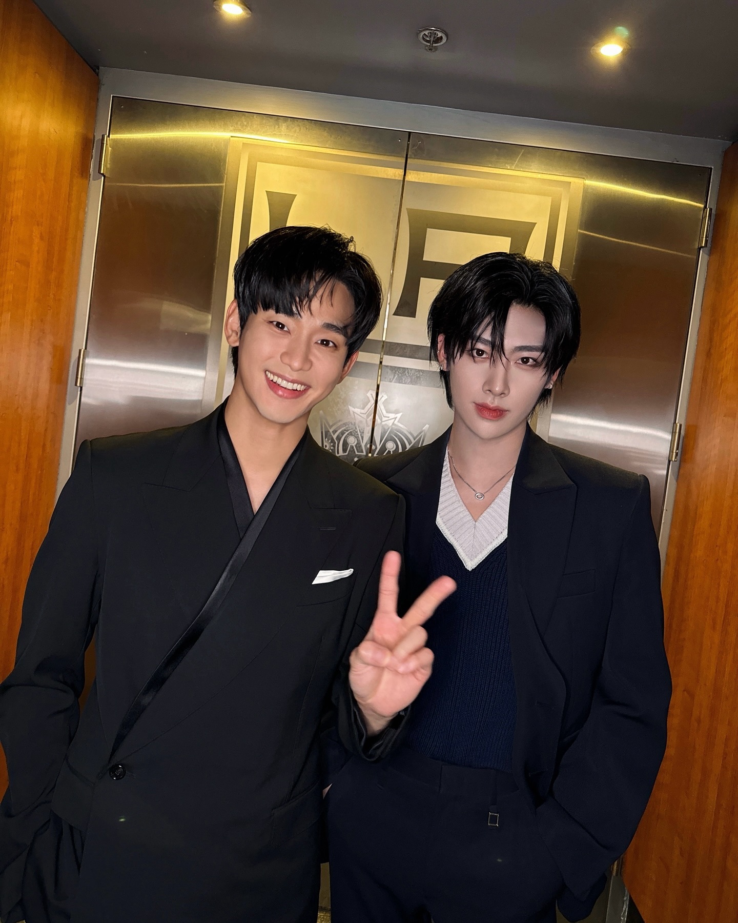 [잡담] 김수현 제베원 리키 투샷 왔음 | 인스티즈