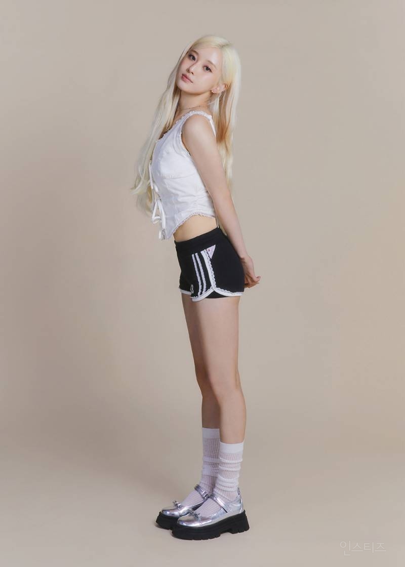 1년만에 컴백하는 라잇썸 Digital Single [POSE!] Concept Image 1 | 인스티즈