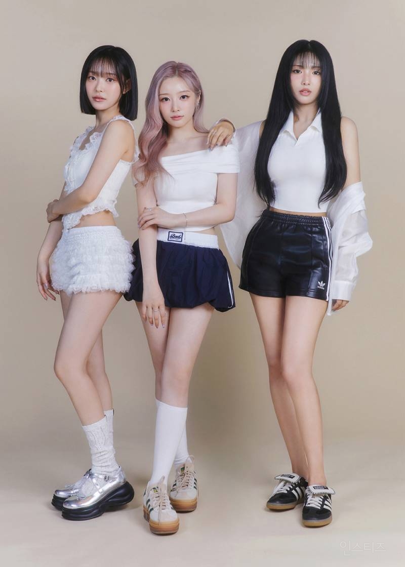 1년만에 컴백하는 라잇썸 Digital Single [POSE!] Concept Image 1 | 인스티즈