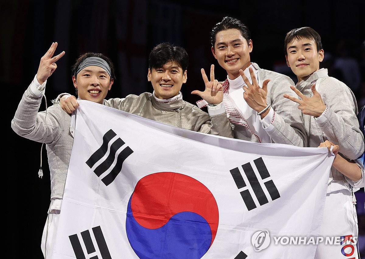 [정보/소식] 펜싱 남자 사브르, 단체전 3연패 달성…오상욱 한국 첫 2관왕(종합) | 인스티즈