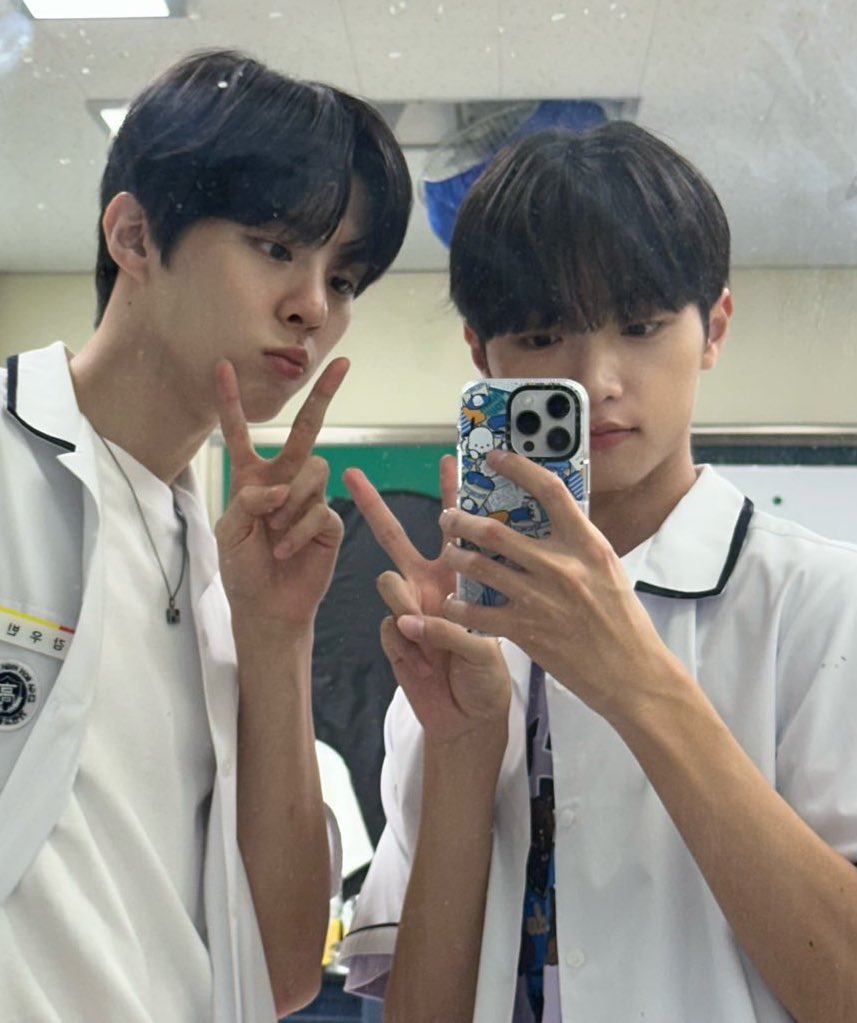 [잡담] 김우석 손동표 엑스원 시절이랑 현재 모습봐 | 인스티즈
