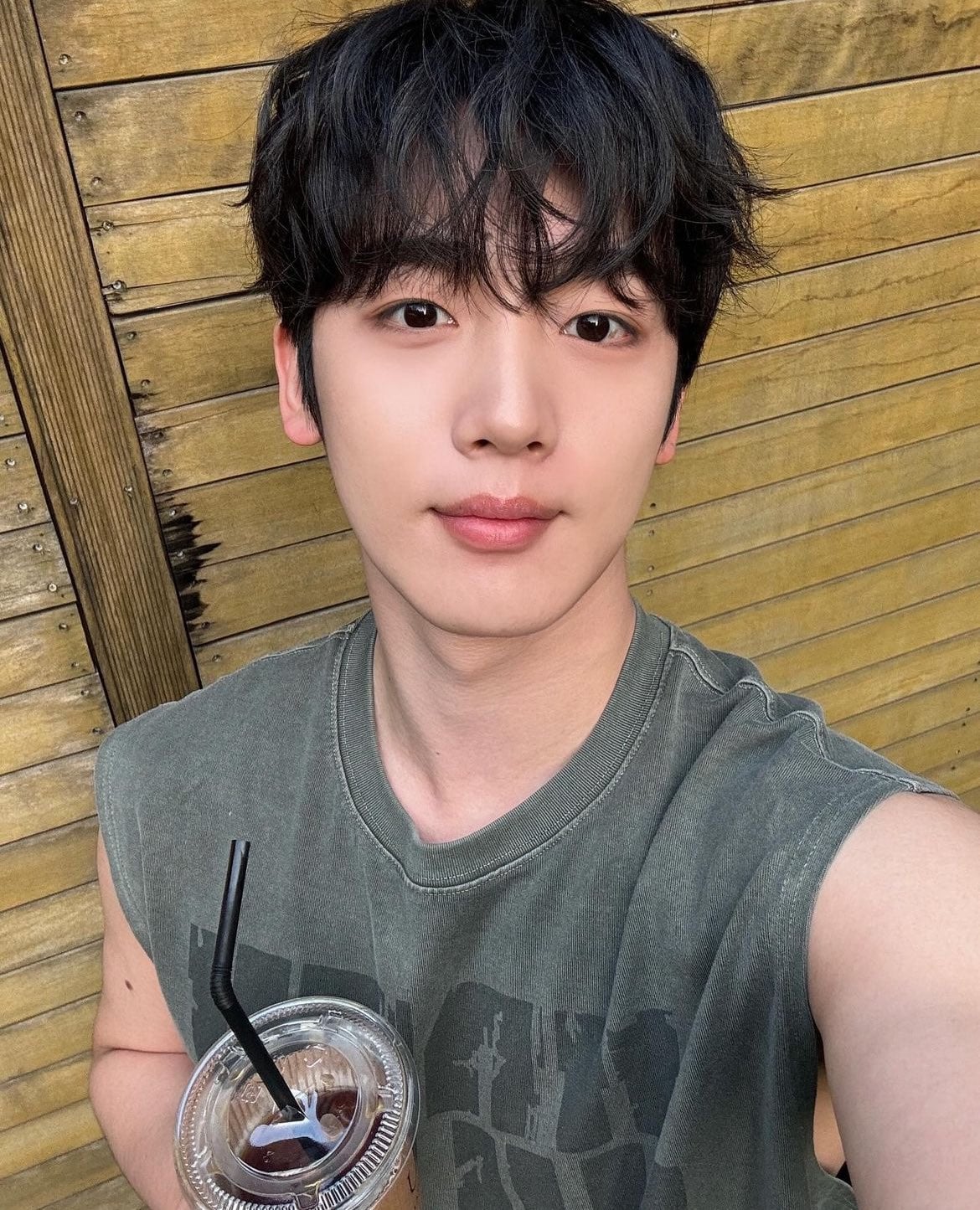 여자들 사이에서 수요 많다는 대형견상 남자 모음 | 인스티즈