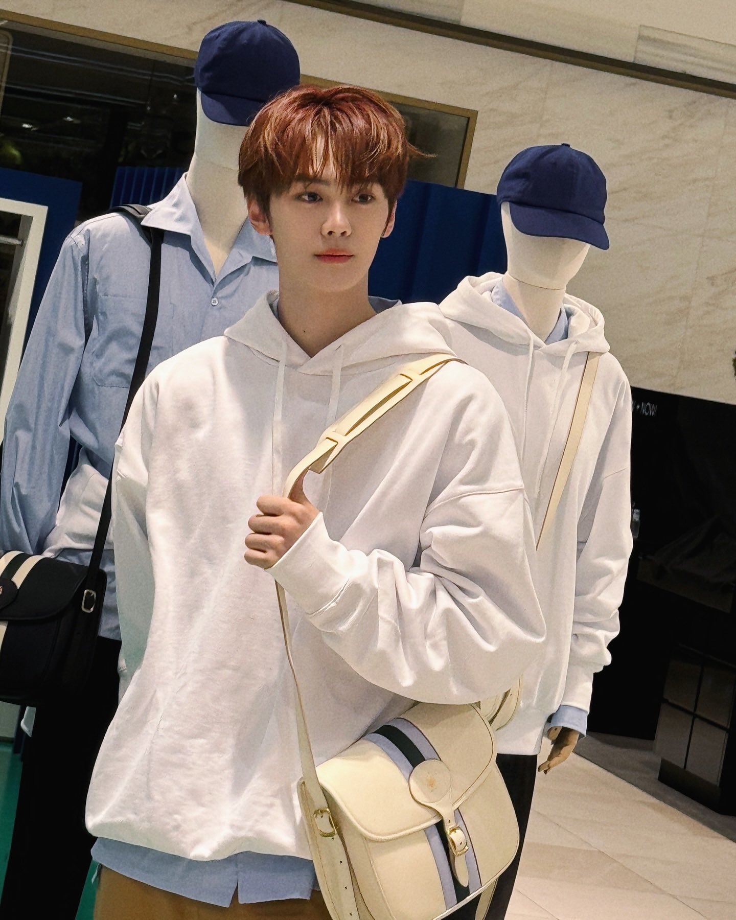 오늘자 BALLY 브랜드 행사 참여한 제로베이스원 김규빈 | 인스티즈
