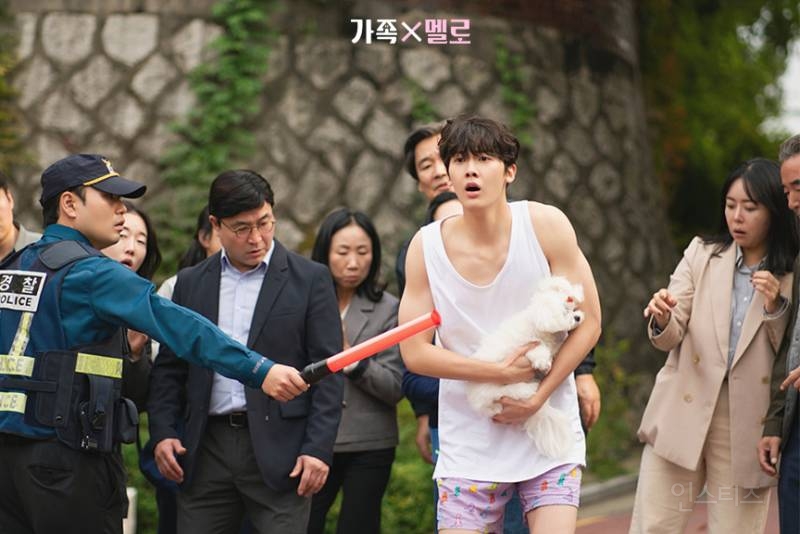갭차이 너무심하다는말 듣는 남자 아이돌.jpg | 인스티즈