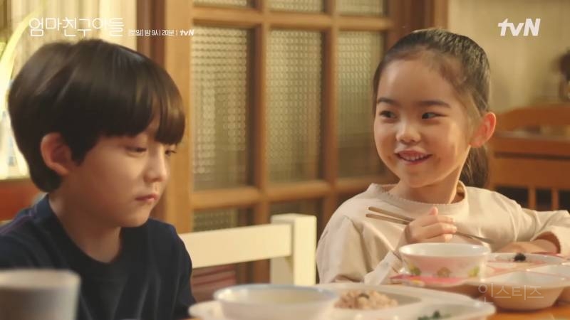 로맨스에 가족 서사까지 완벽한 드라마 엄친아 | 인스티즈
