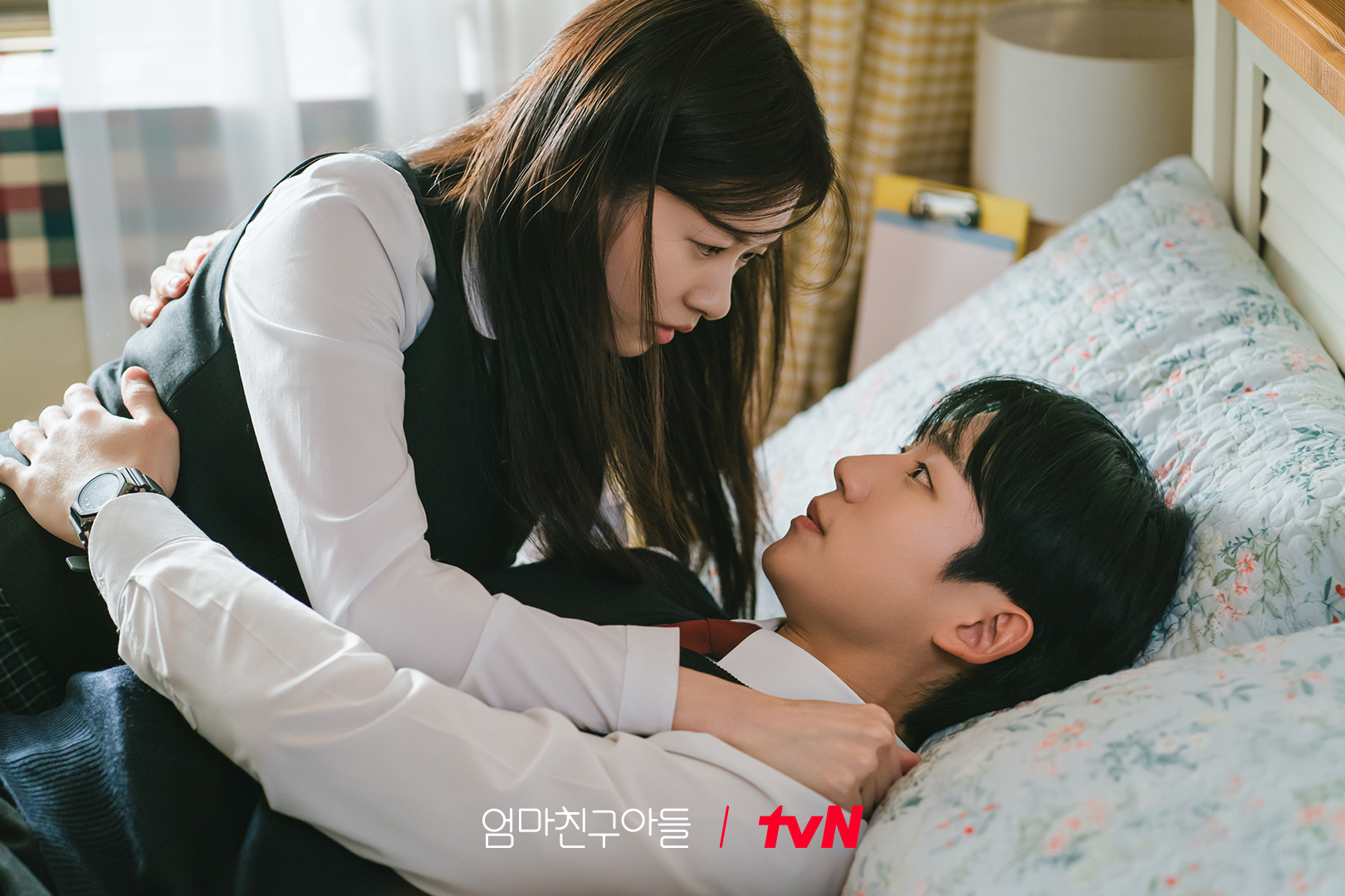 [잡담] 엄친아 공계 그러니까 나는 정해인 정소민이10대부터 30대까지 이런 텐션을 보여준다는게 믿기 어려웠던거 같아 너무 좋아서 (*ฅ́˘ฅ̀*)♡ | 인스티즈