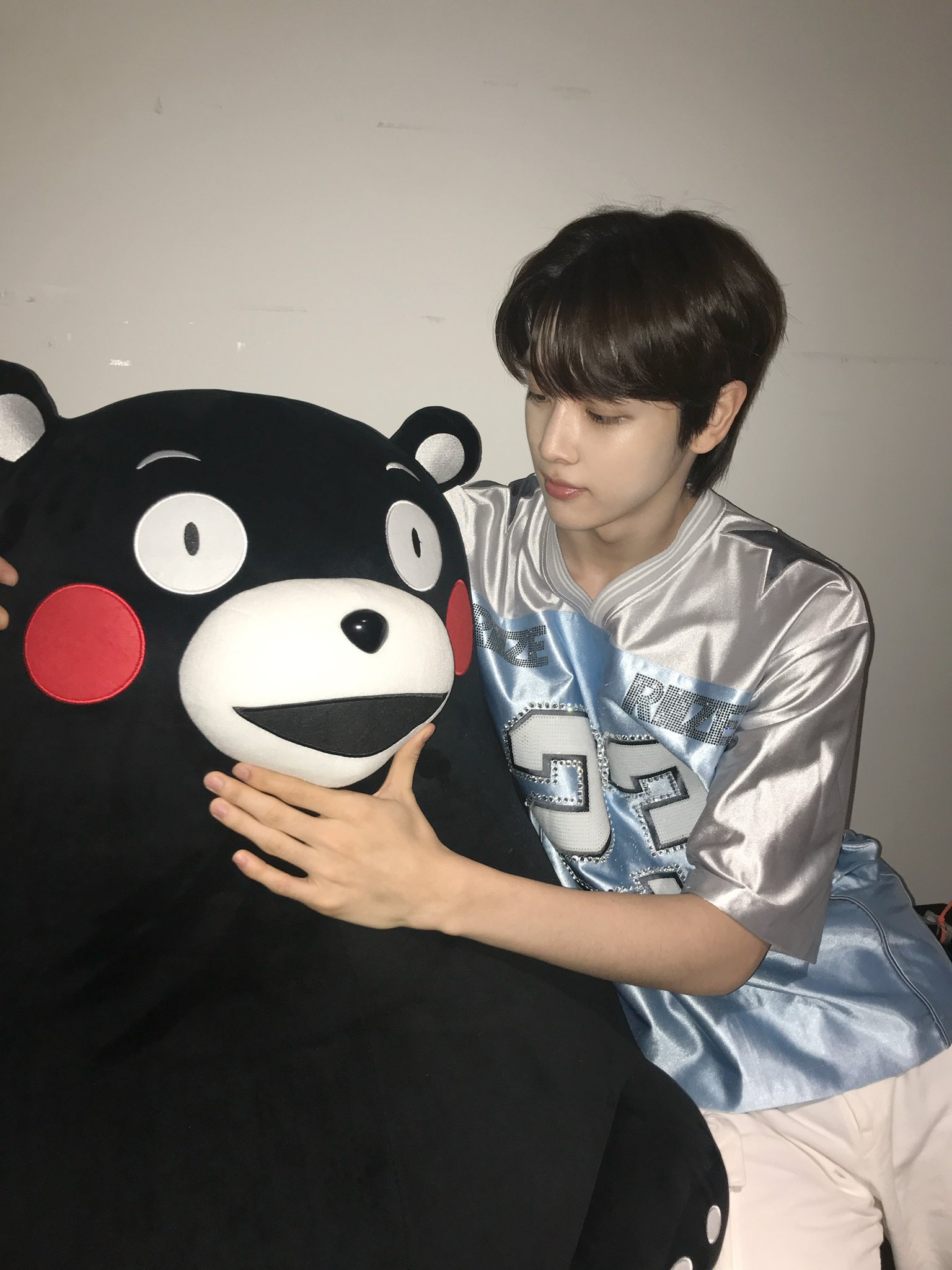 [잡담] 성찬이 이 각도 신기함 | 인스티즈