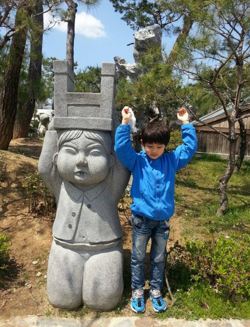 과거사진 공개될 때마다 4K급 고화질인 아이돌 | 인스티즈