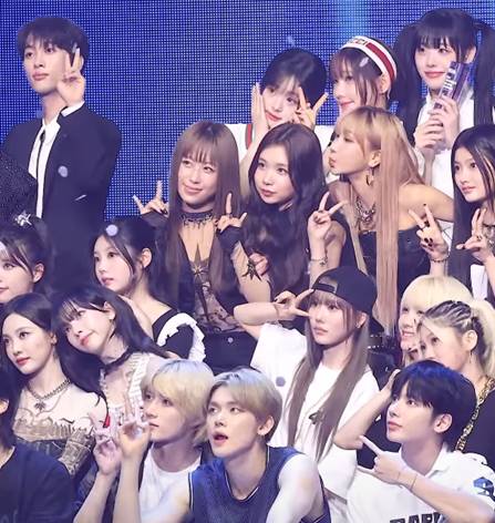 케이월드드림어워즈 출연진 단체 사진 | 인스티즈