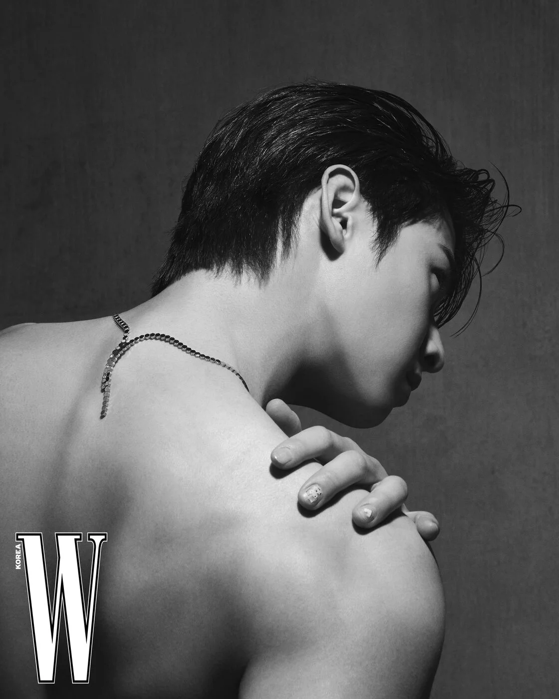 얼굴에 헬로키티 붙인 고자극 차은우.jpg | 인스티즈