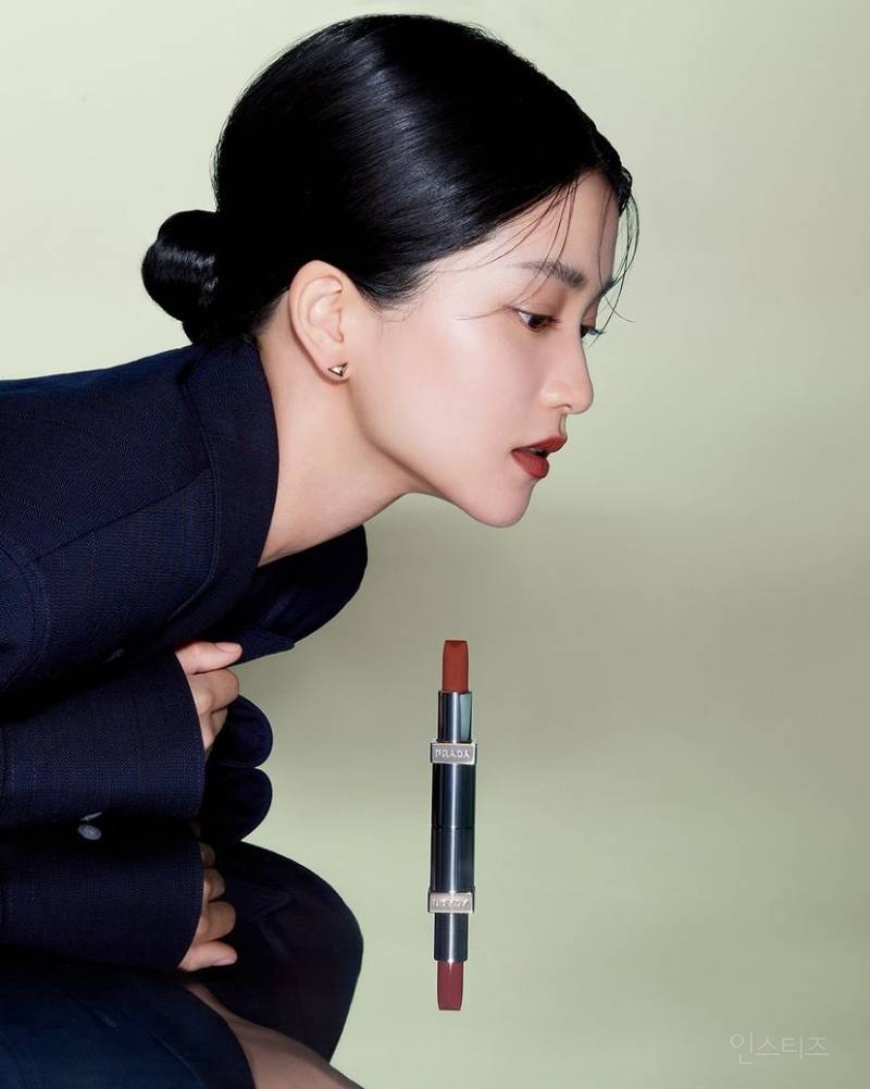 김태리 프라다뷰티 앰버서더 첫 화보 | 인스티즈