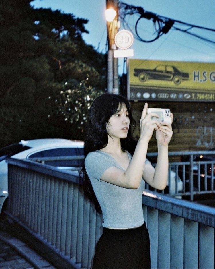 [잡담] 이런 음침한? 음기있는? 청순은 어케 하는 거야❓❓❓ | 인스티즈