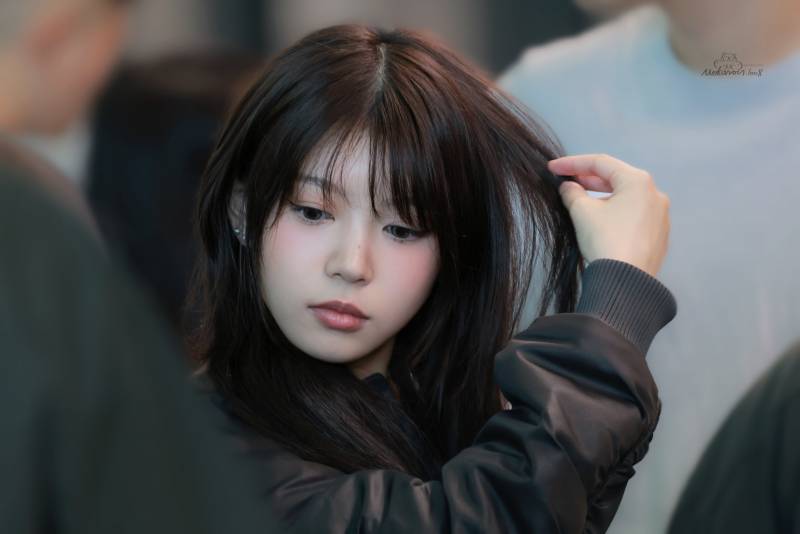 팬들한테 반응 좋았던 아일릿 모카 파리 반전 비주얼 | 인스티즈