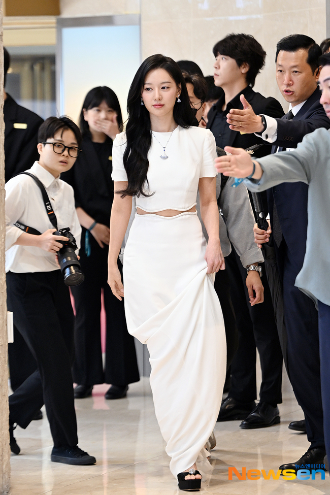 [잡담] 오늘자 불가리 김지원 | 인스티즈