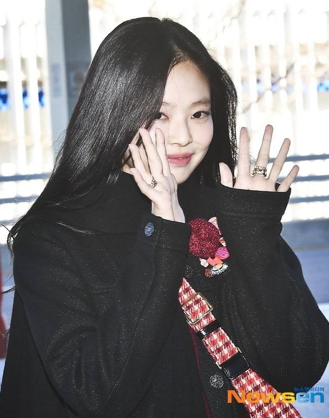 실시간 파리로 출국하는 블랙핑크 제니.jpg | 인스티즈