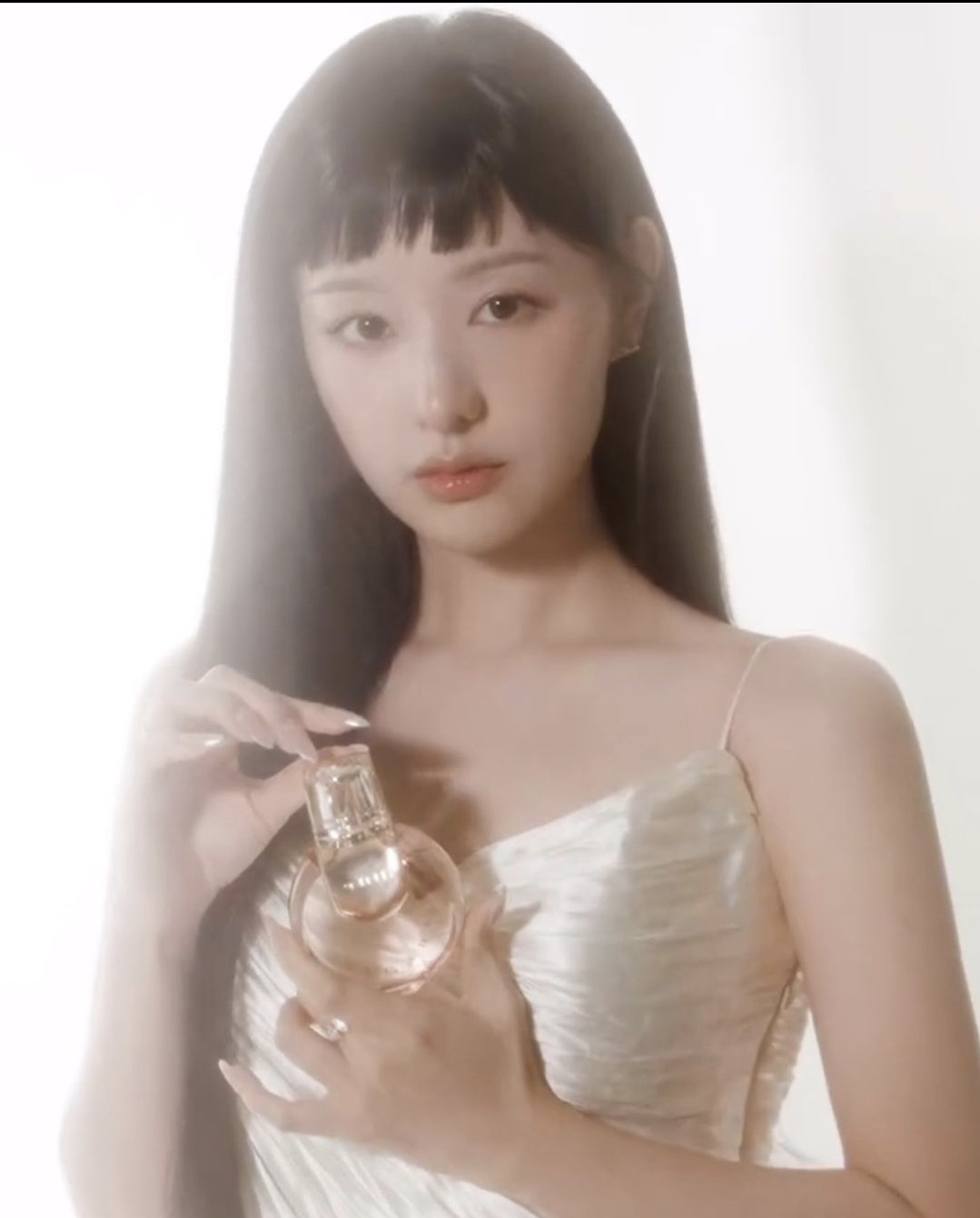 [잡담] 갠적으로 김지원이 찍은 화보중에 | 인스티즈