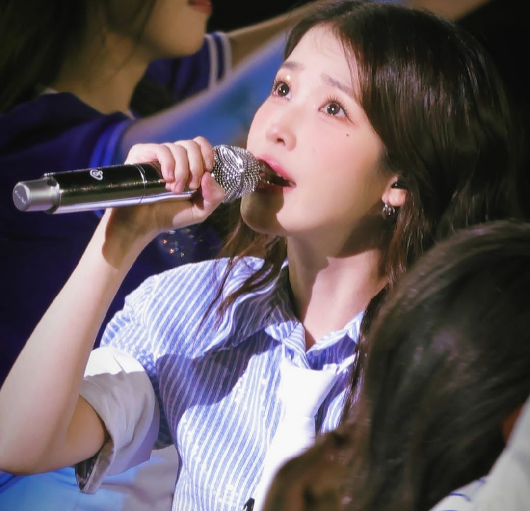 [잡담] 아이유 눈 봐바 | 인스티즈