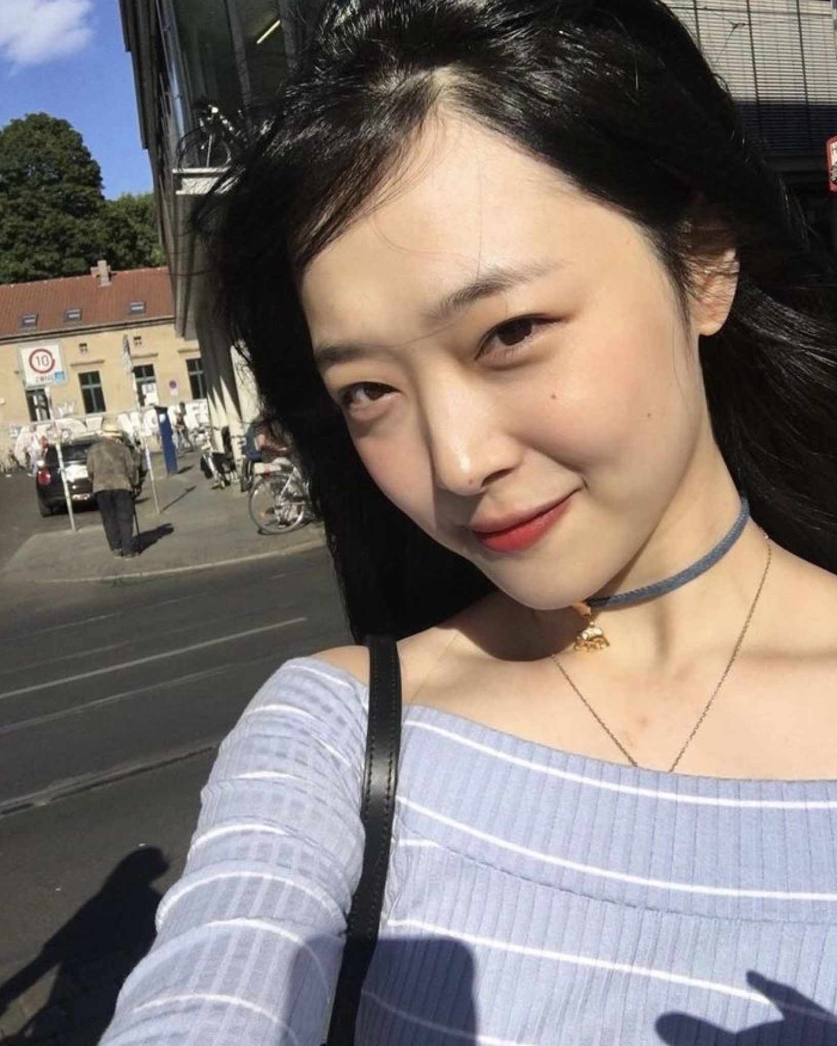 [잡담] 설리 진짜 너무 이쁘다 | 인스티즈