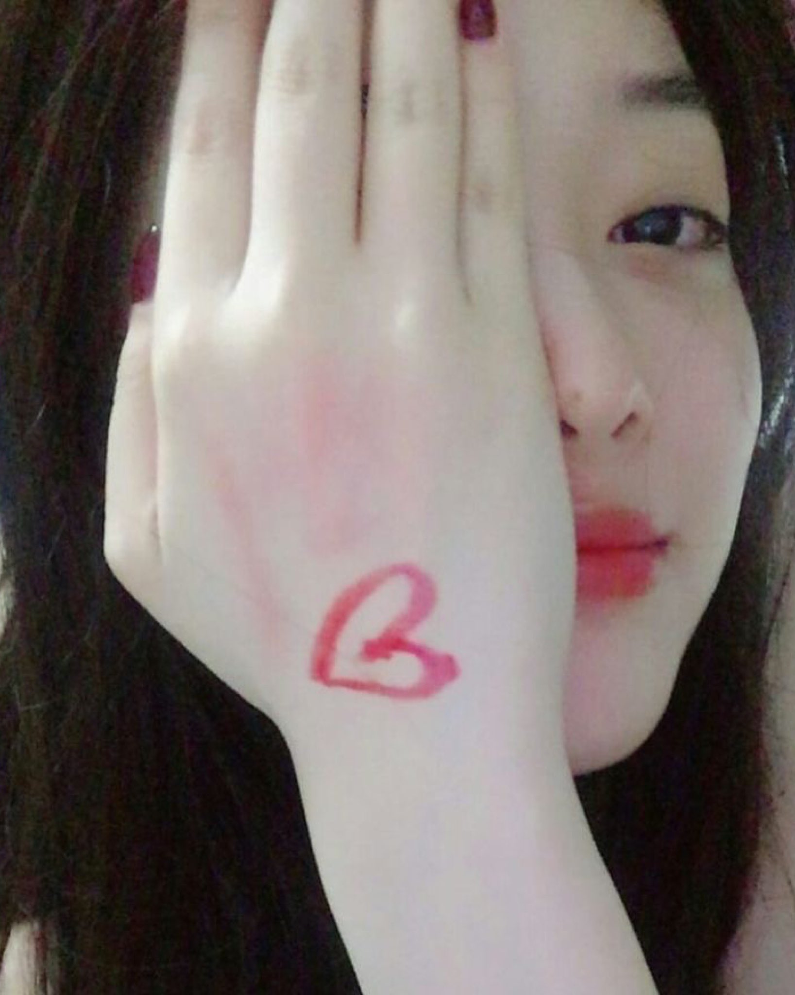 [잡담] 설리 진짜 너무 이쁘다 | 인스티즈