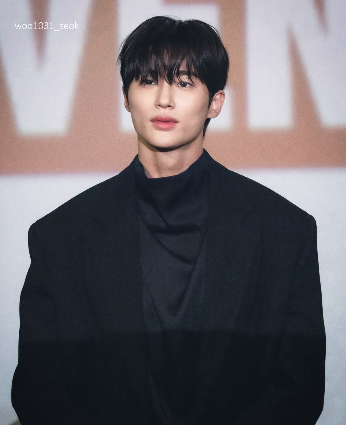 [잡담] 변우석 수트 입는 거 볼 수 있는거임???? | 인스티즈