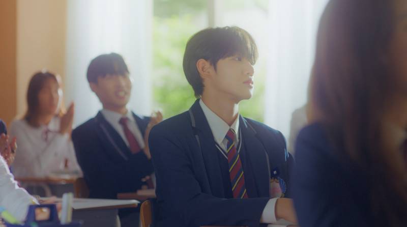 햇빛으로 아련첫사랑 연출 각 잡고 잘 나온 아이돌 뮤비 | 인스티즈
