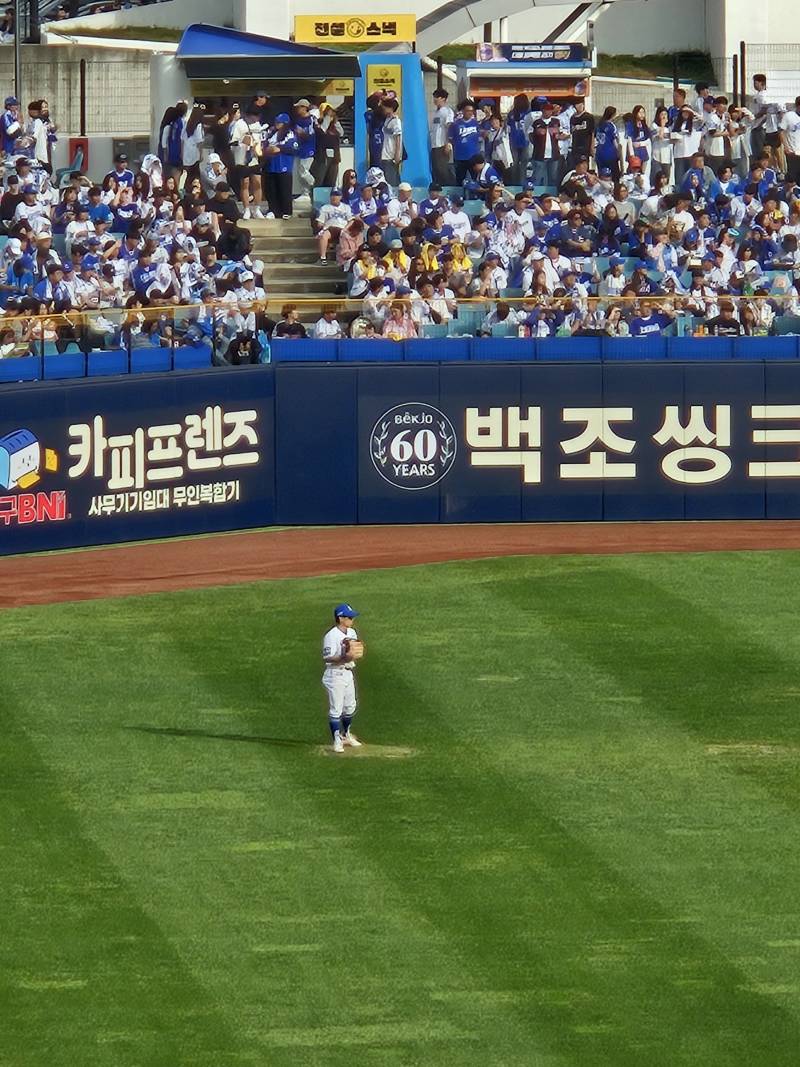 [잡담] 외야수들 자주 서있는 자리 | 인스티즈