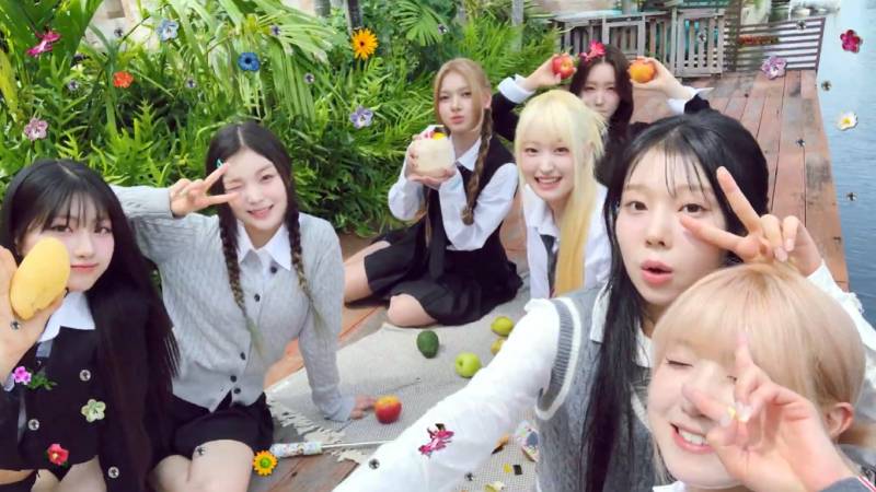 5세대 돌판에 하이틴 고양이 걸그룹의 등장이라 … | 인스티즈