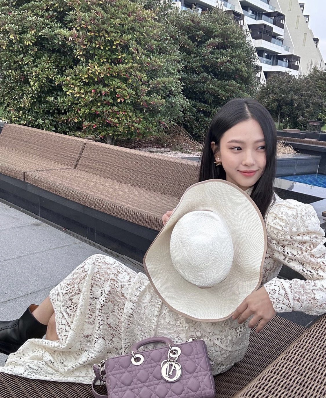 [잡담] 내가 조아하는 고민시 브랜드별 패션 모음,,🩷 | 인스티즈