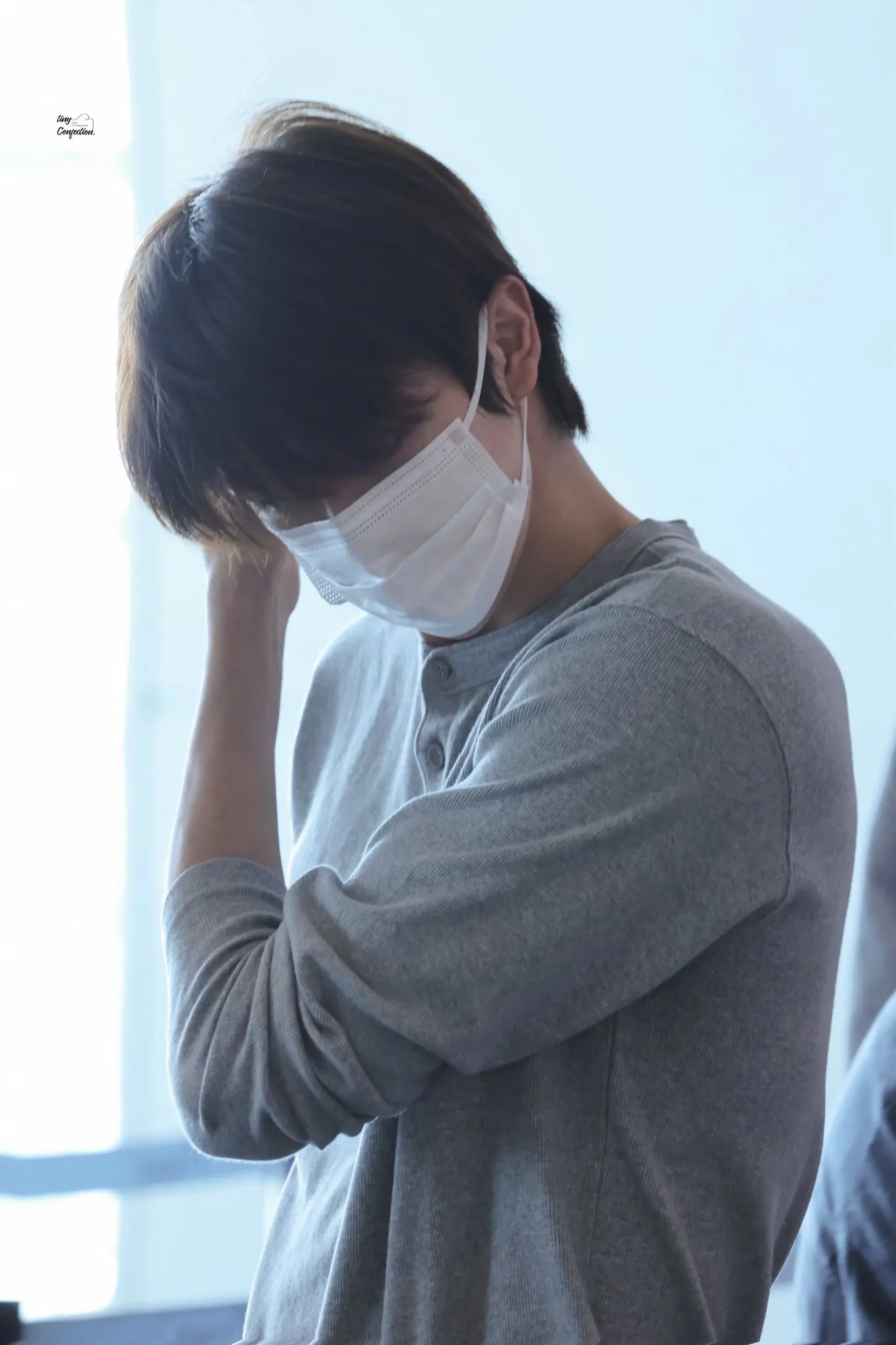 밑줄로 가득한 빌린 책에 문장 하나를 보태 적듯이 | 인스티즈