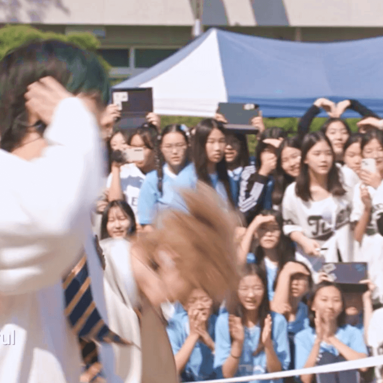 여학교 체육대회에 남돌이 나타나면 벌어지는 일 | 인스티즈