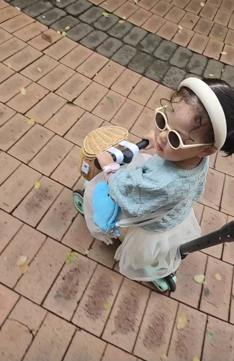 [잡담] 채이 오늘도 야구장 오나봐🥰 | 인스티즈
