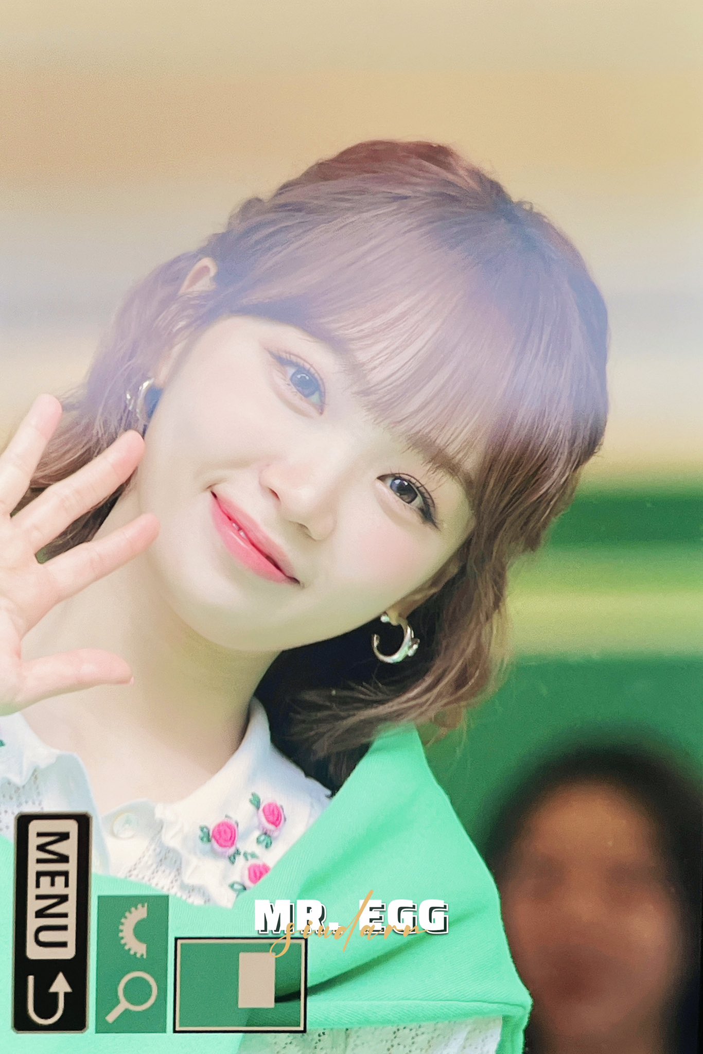 [잡담] 김채원 르세라핌으로 데뷔하면서 앚 때 느낌 많이 없어졌다 생각했는데 | 인스티즈