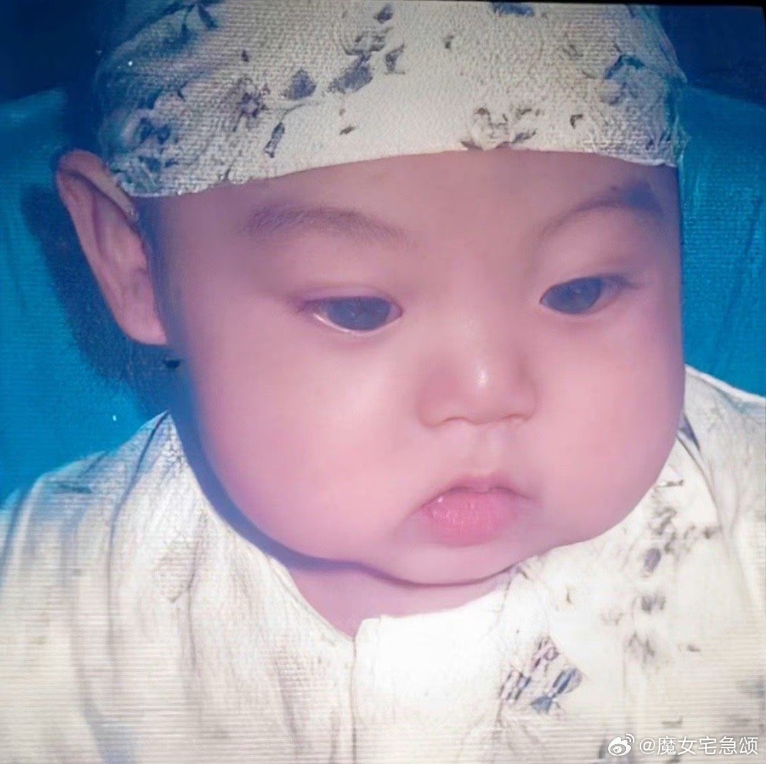 [잡담] 정국 볼쨜 와랄라 안하고 버티기 가능? | 인스티즈