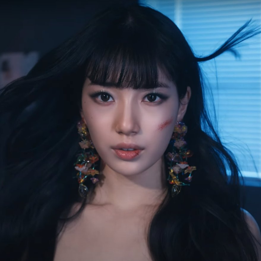 [잡담] 이두나 1주년 수지 모음 | 인스티즈