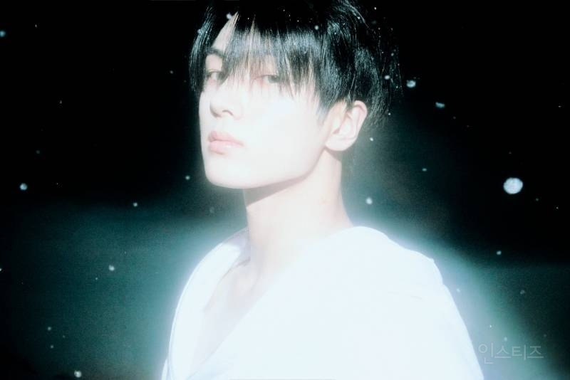 엔하이픈 <ROMANCE : UNTOLD -daydream-> Concept Photo (WHITE MIDNIGHT Ver.) | 인스티즈